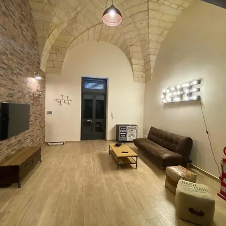 La Casa Industriale レッチェ